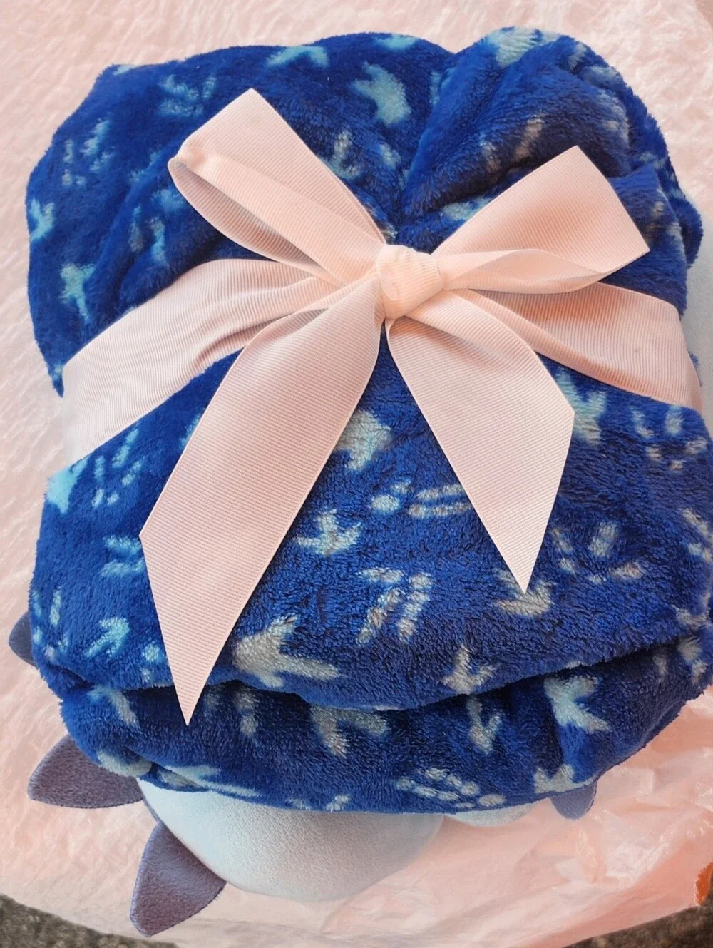 Comfort Bay Kids' Blue Throw & Neck Pillow Set - Blue